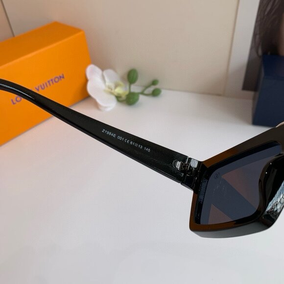 Louis Vuitton Black Cat-Eye Sunglasses with Gloss Finish main image 8